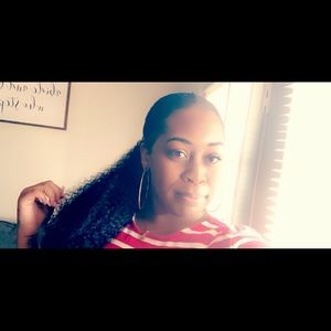 Meet your Posher, Alexis